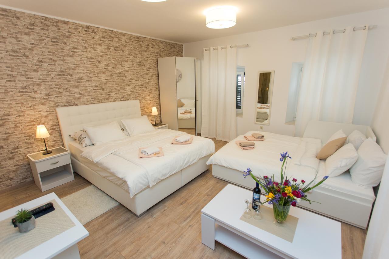 Apartments Villa Sol Ston Exterior photo